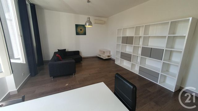 Appartement F3 à louer - 3 pièces - 66.8 m2 - AVIGNON - 84 - PROVENCE-ALPES-COTE-D-AZUR - Century 21 Cité Des Papes